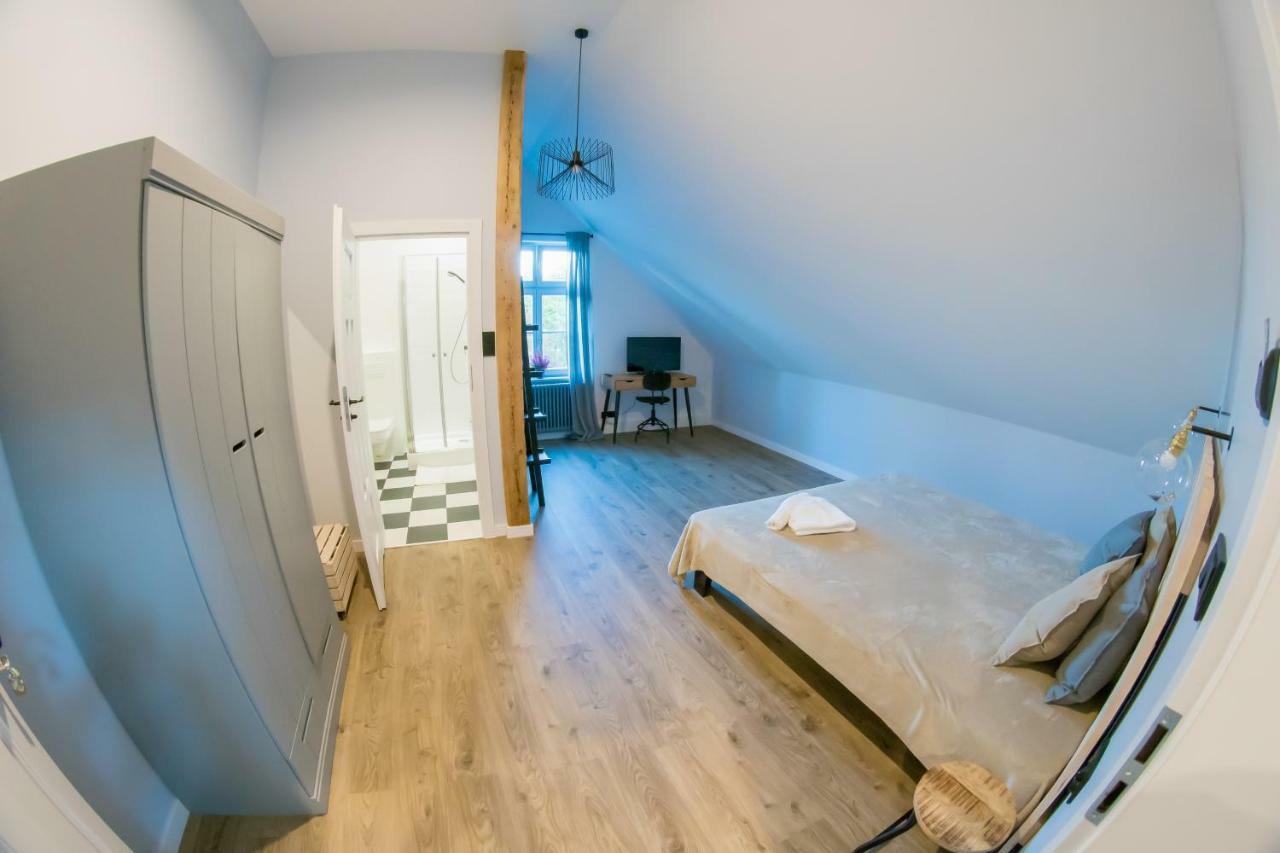Palac I Folwark Brzeznica エクステリア 写真
