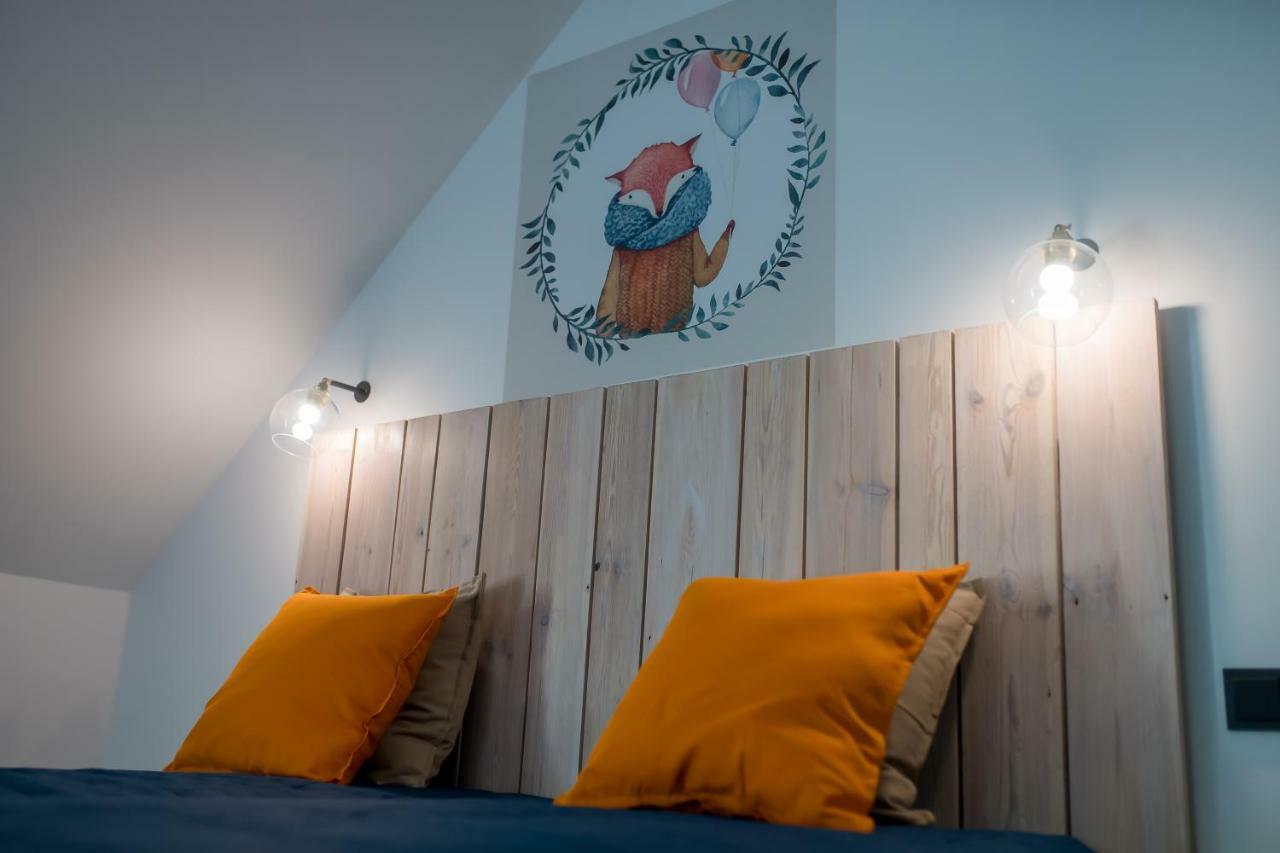 Palac I Folwark Brzeznica エクステリア 写真